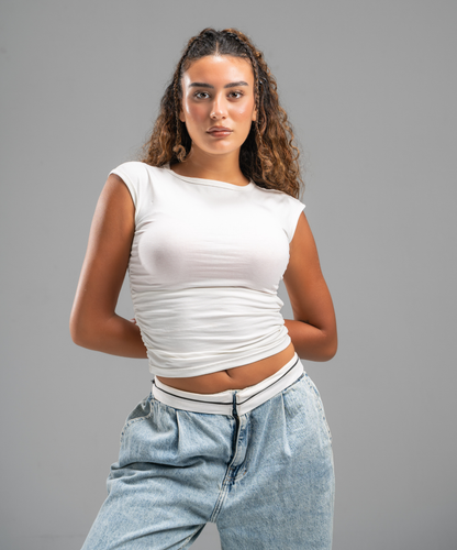 Scrunch side white top